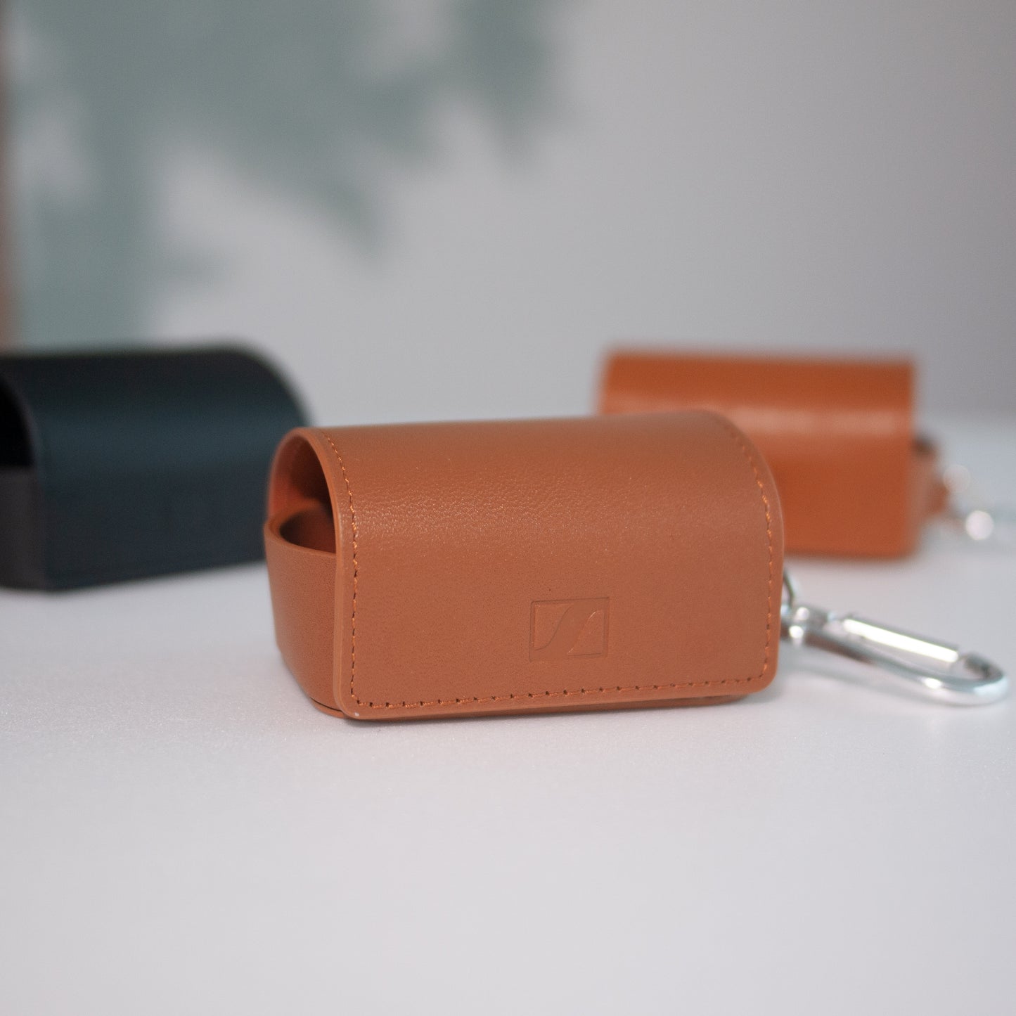 MOMENTUM True Wireless 3 가죽 케이스 (MTW4 호환 가능)